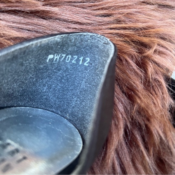 Stuart Weitzman “Crissy” Satin Pumps - Picture 5 of 14